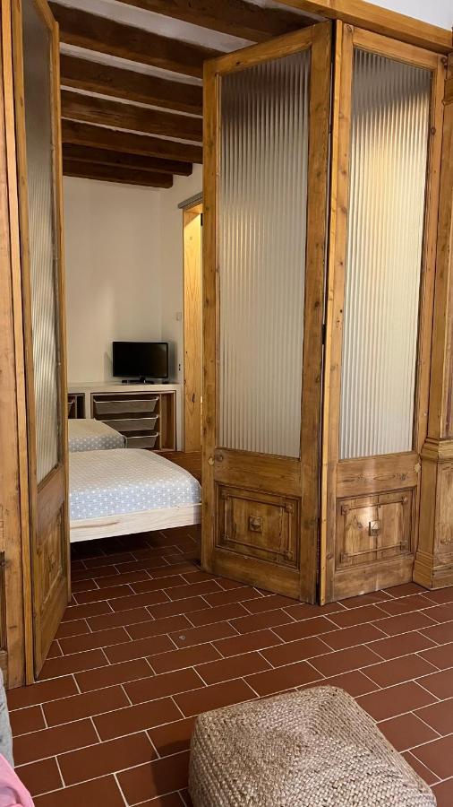 Pis Amb Molt D'Encant Al Centre D'Olot Bagian luar foto